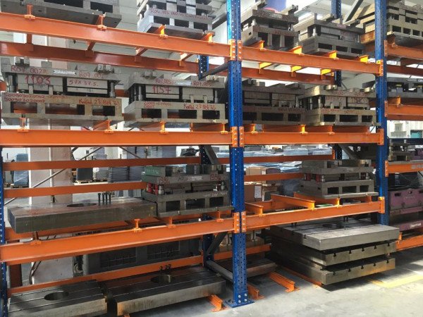 MOLD RACKING SYSTEMS